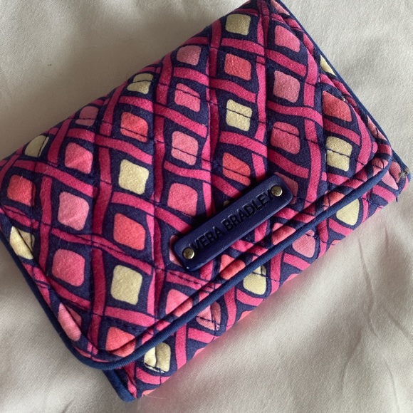 Vera Bradley Handbags - Barley used Vera Bradley wallet!